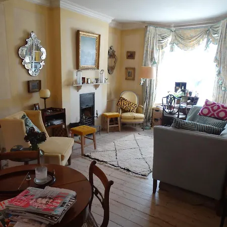 Hurlingham Bed And Breakfast-2